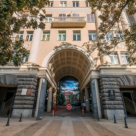 Luxury Apartments On Central Avenue 第比利斯 外观 照片
