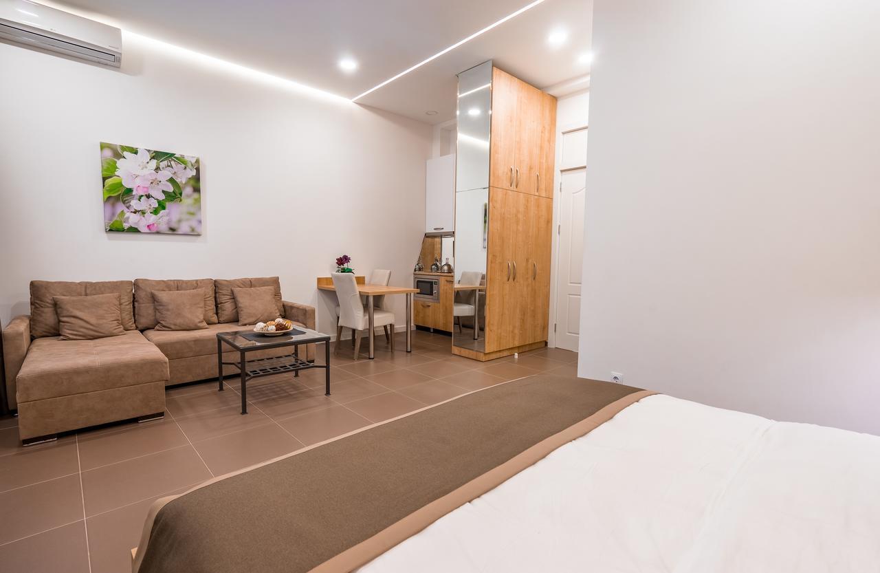 Luxury Apartments On Central Avenue 第比利斯 外观 照片
